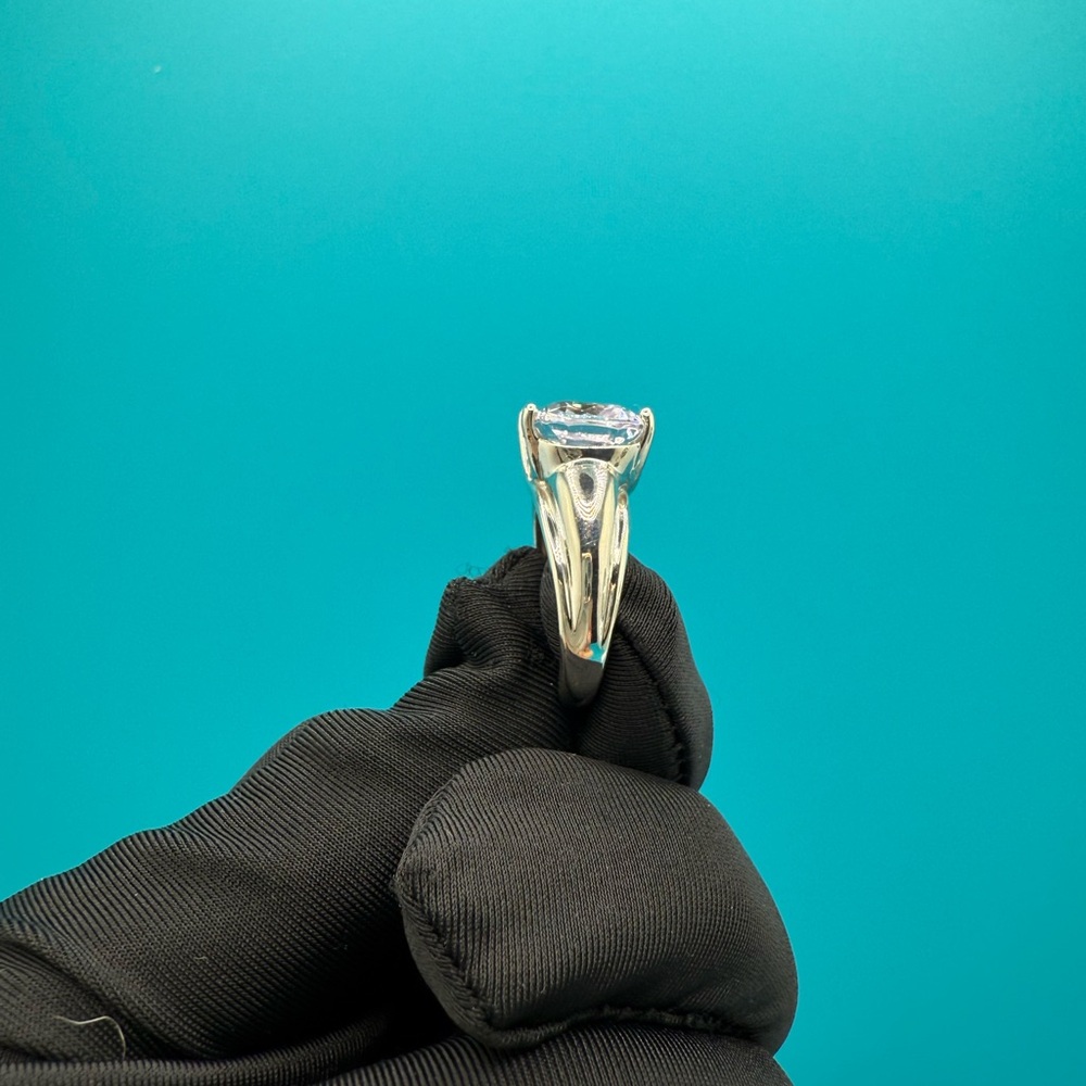 Silver Solitaire Ring - image 6